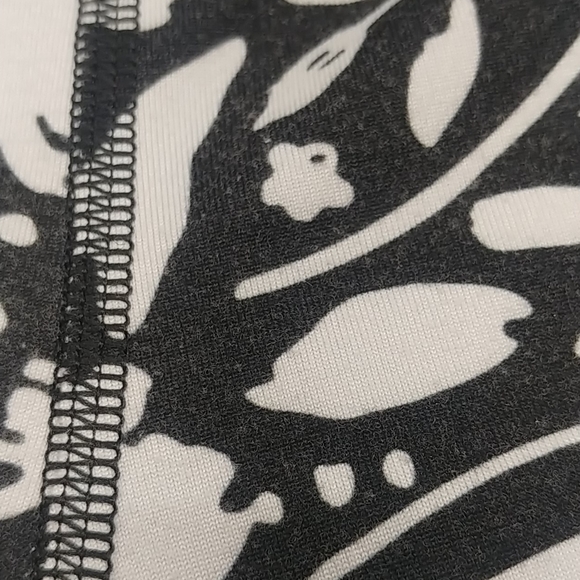 Cleo LRC Black Floral - Picture 3 of 4